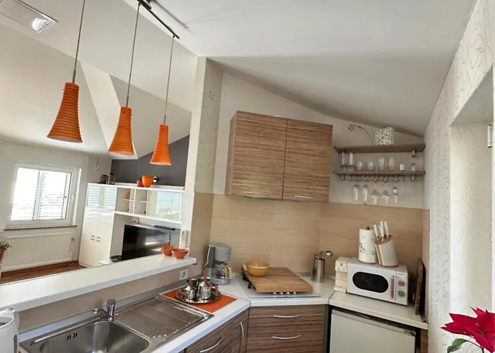 Queen Of * أوباتيا