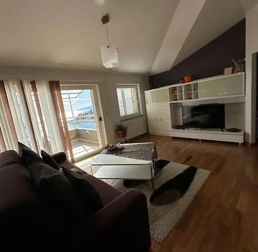 Queen Of * أوباتيا