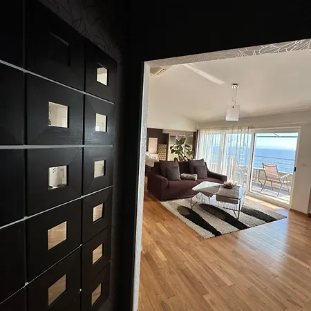 Queen Of Appartement *